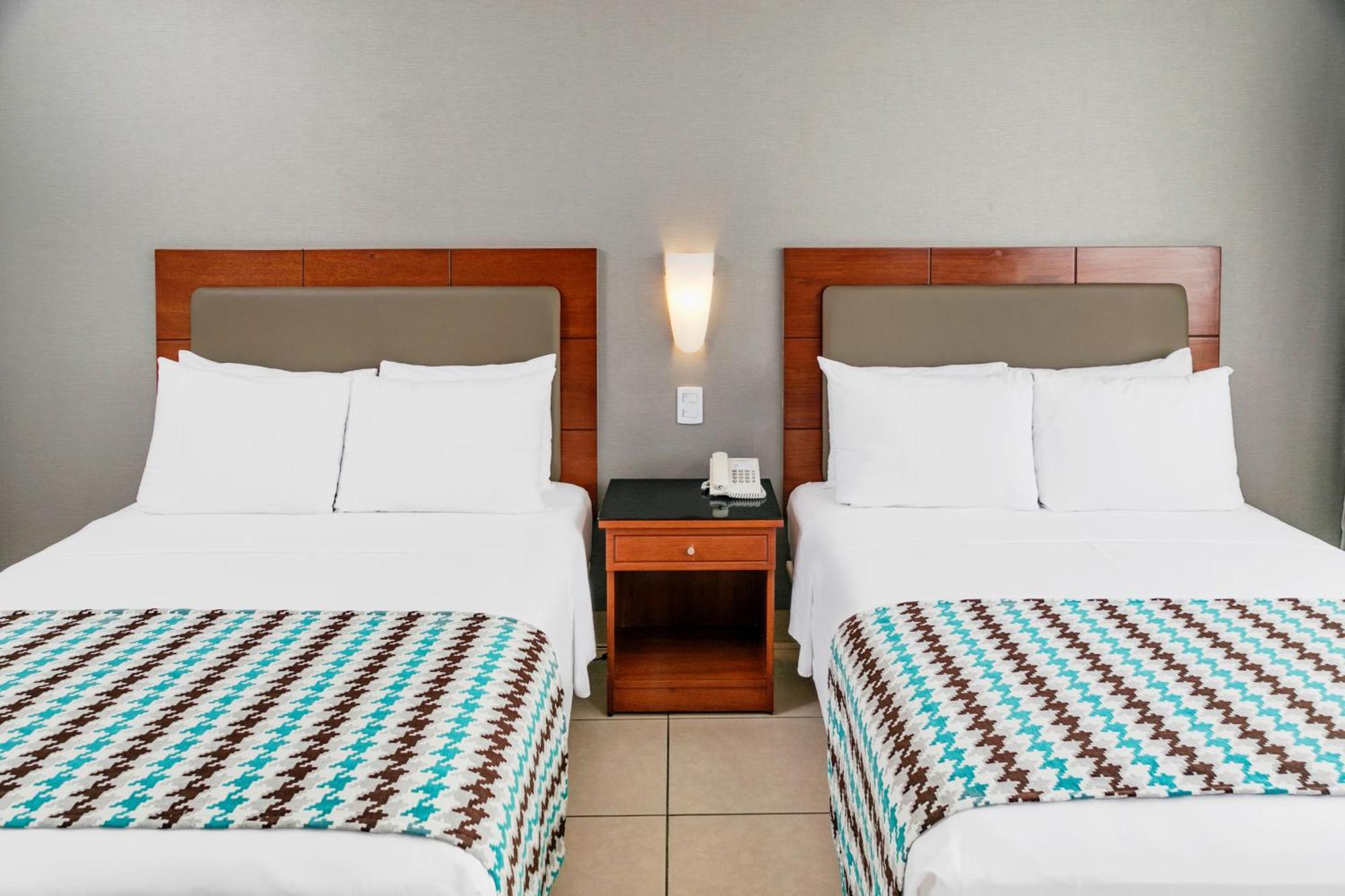 Wyndham Costa Del Sol Пукальпа Экстерьер фото